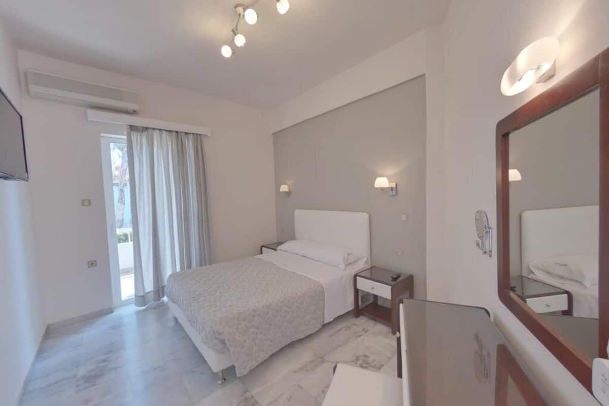 Apartment, 1 Schlafzimmer | 1 Schlafzimmer, Zimmersafe, Verdunkelungsvorhänge, Bügeleisen/Bügelbrett
