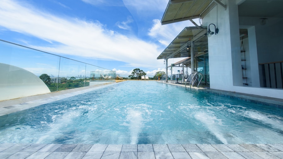 Costa Village Jacuzzi Bangsaray