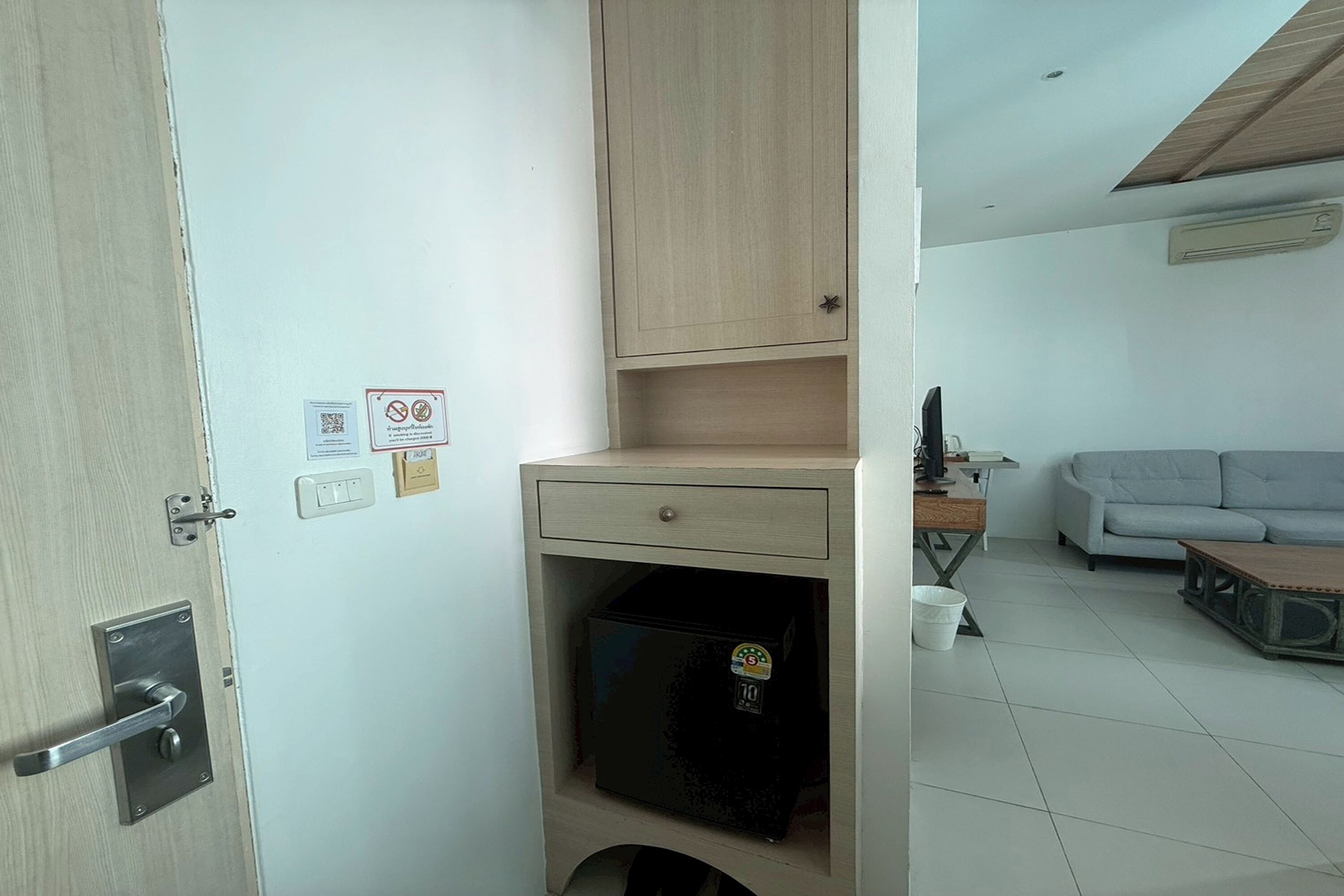 1 Bedroom Suite Jacuzzi Seaview | Escritorio, tabla de planchar con plancha, wifi gratis y ropa de cama