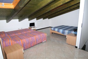 Apartment, 3 Schlafzimmer (70/B) | Babybetten