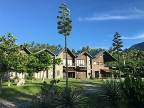 Mặt tiền nơi lưu trú