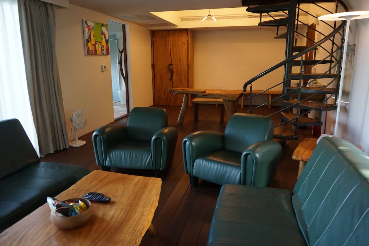 Desk, rollaway beds, free WiFi, bed sheets