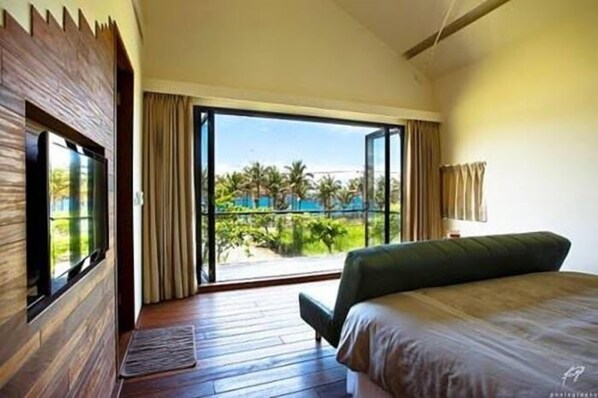 Sea View Double Room | Desk, rollaway beds, free WiFi, bed sheets - Coconut Beach Homestay (Beinan)