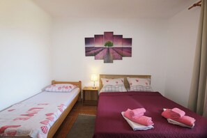 1 bedroom, Internet, bed sheets - Apartments KIRINČIĆ ANTON (60264-A3) - Silo - island Krk (Silo - island Krk)