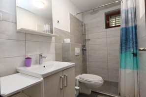Shower, towels