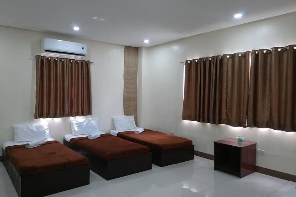 Chambre Familiale | Wi-Fi gratuit, draps fournis