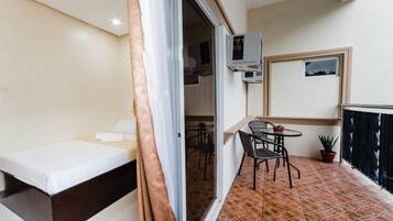 Standard Room, Balcony | Free WiFi, bed sheets