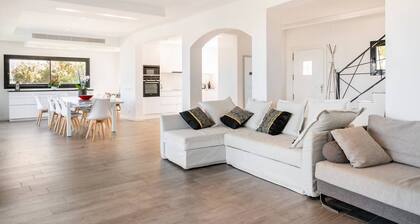 Villa Sophie. Magnifique! le pieds dans l'eau!