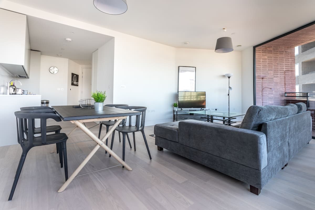 Deluxe Apartment, 2 Bedrooms, Terrace | Living area | Smart TV