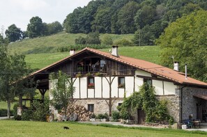 Façana frontal de l'allotjament