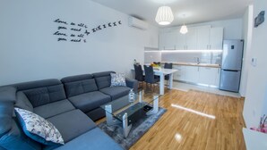 Deluxe Apartment, 1 Bedroom, Balcony | Living area - Apartment Oasis (Mostar)
