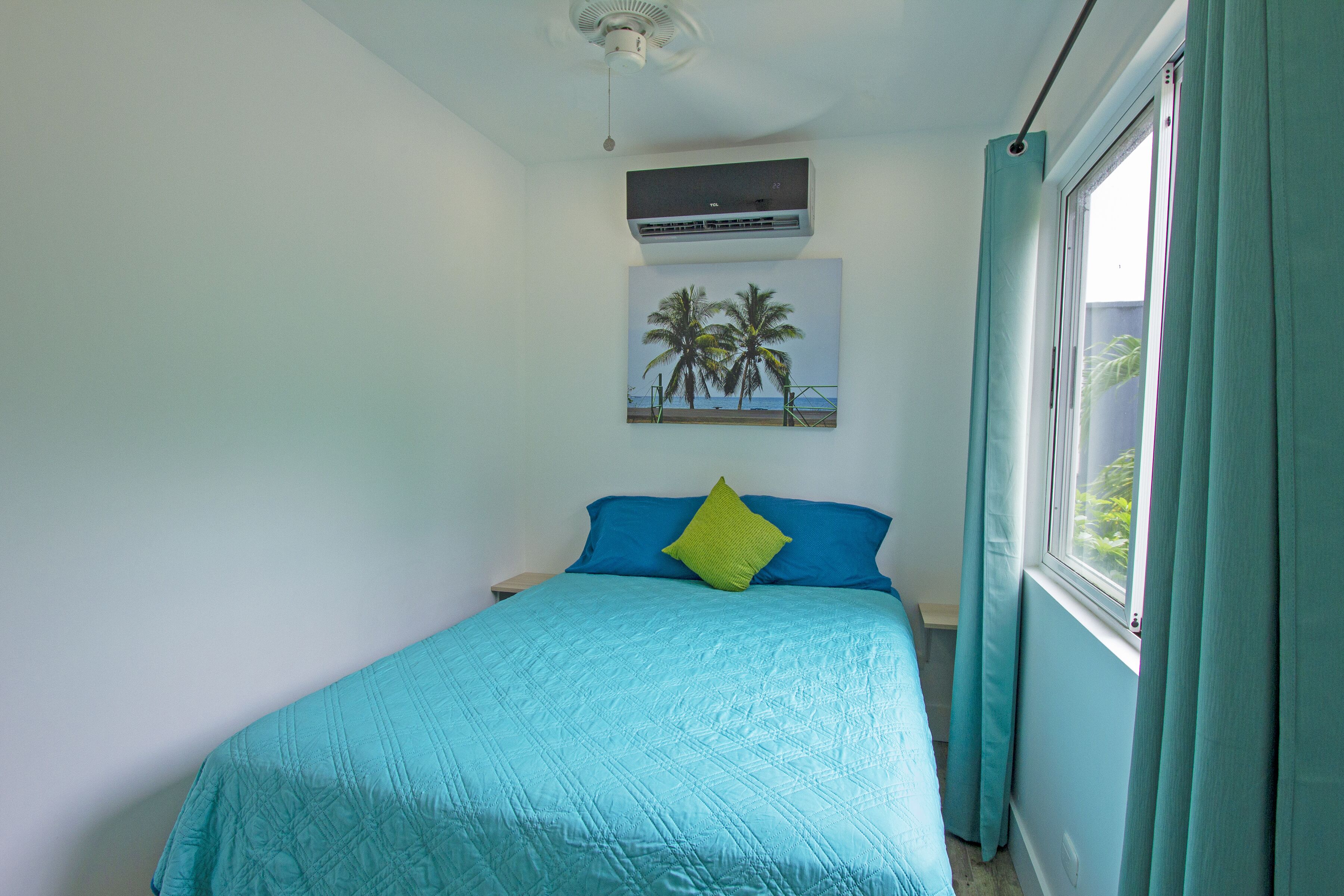 1 bedroom, in-room safe, free WiFi, bed sheets