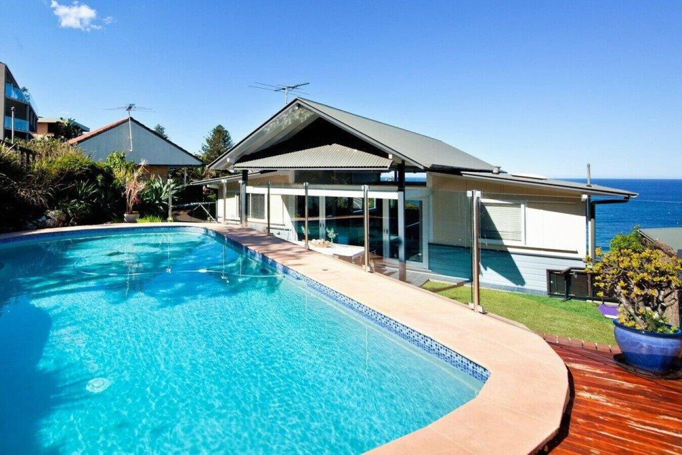 Pacific Sunrise - Beach Views