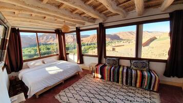 Panoramic Suite | Premium bedding, down comforters, individually decorated