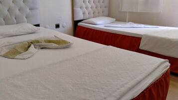 1 bedroom, desk, free WiFi