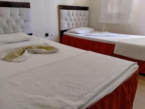 1 bedroom, desk, free WiFi