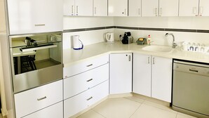 Unclassified image, 4 of 19, button - Royal Holiday Apartment (Netanya)