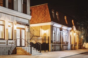 Front of property - evening/night