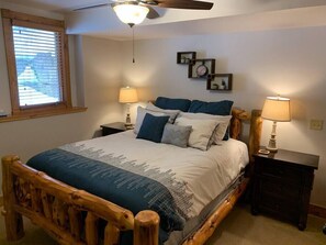 4 soverom, strykejern/-brett, wi-fi og sengetøy