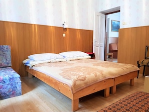 Family Quadruple Room, Multiple Beds