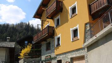 Facciata della struttura