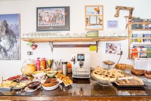 Breakfast buffet - Lo Verdzè (Torgnon)