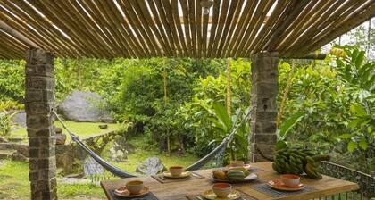 Zwischen dem Meer und dem Wald, Casa das Pedras.