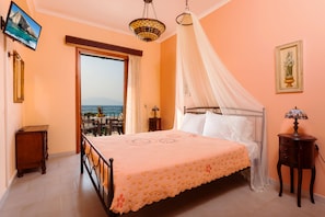 In-room safe, iron/ironing board, free cots/infant beds, free WiFi