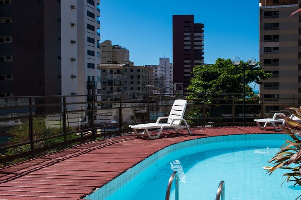 室外游泳池