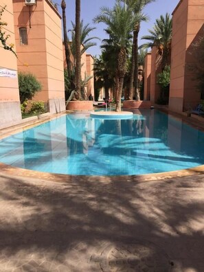 Utomhuspool