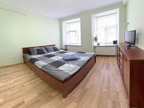 Apartment | Schreibtisch, Bügeleisen/Bügelbrett, kostenloses WLAN, Bettwäsche