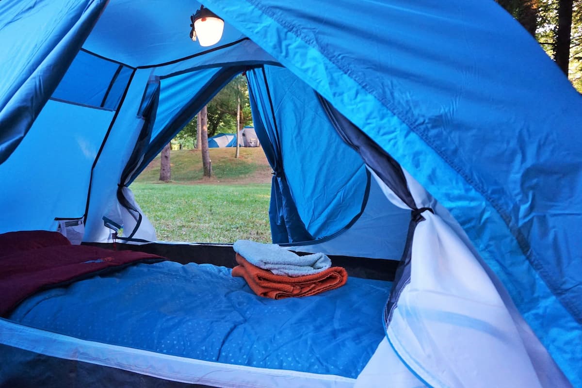 Tente, futon japonais (Sleeping bag) | Wi-Fi gratuit, draps fournis