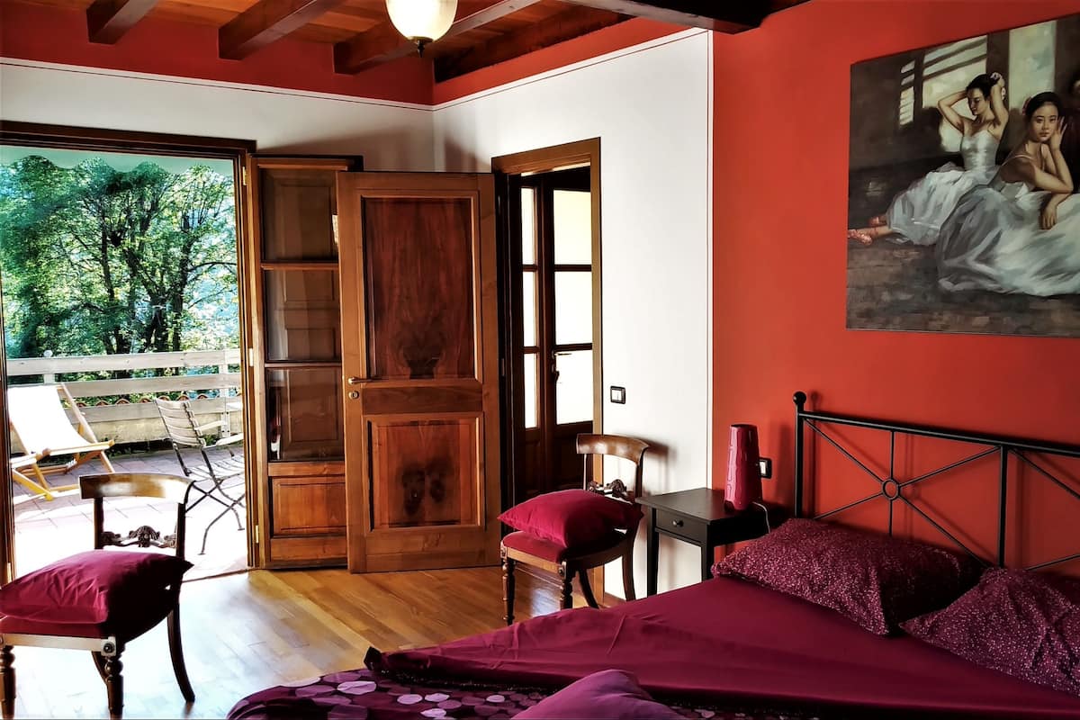 Appartement, 1 grand lit et 1 canapé-lit, dans les dépendances | Wi-Fi gratuit, draps fournis