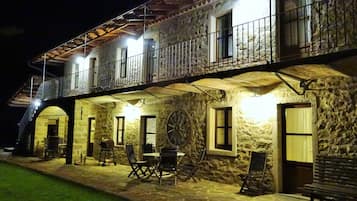 Duplex, Multiple Beds | Terrace/patio