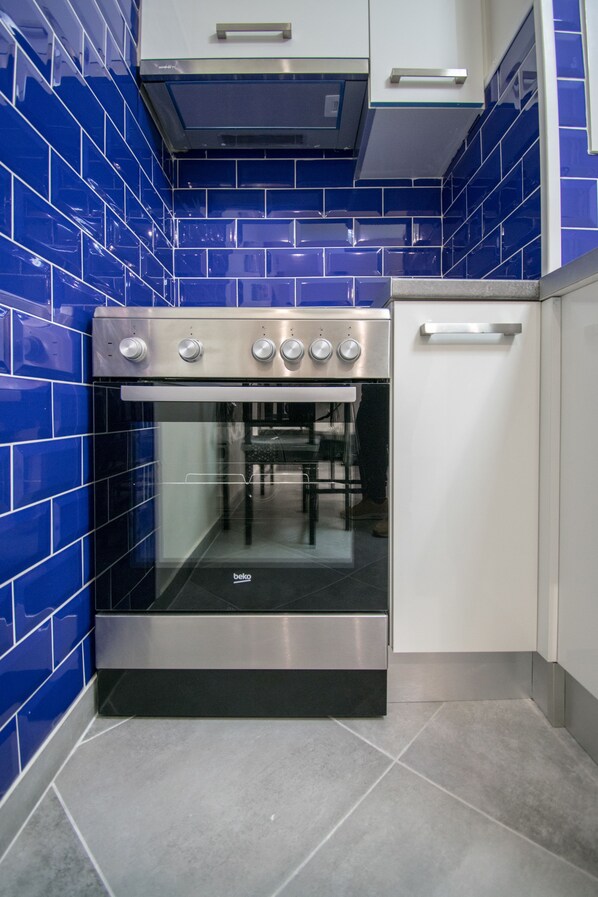 Apartemen, 1 kamar tidur | Dapur pribadi | Lemari es, microwave, oven, dan kompor