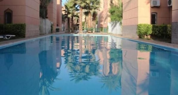 3 outdoor pools