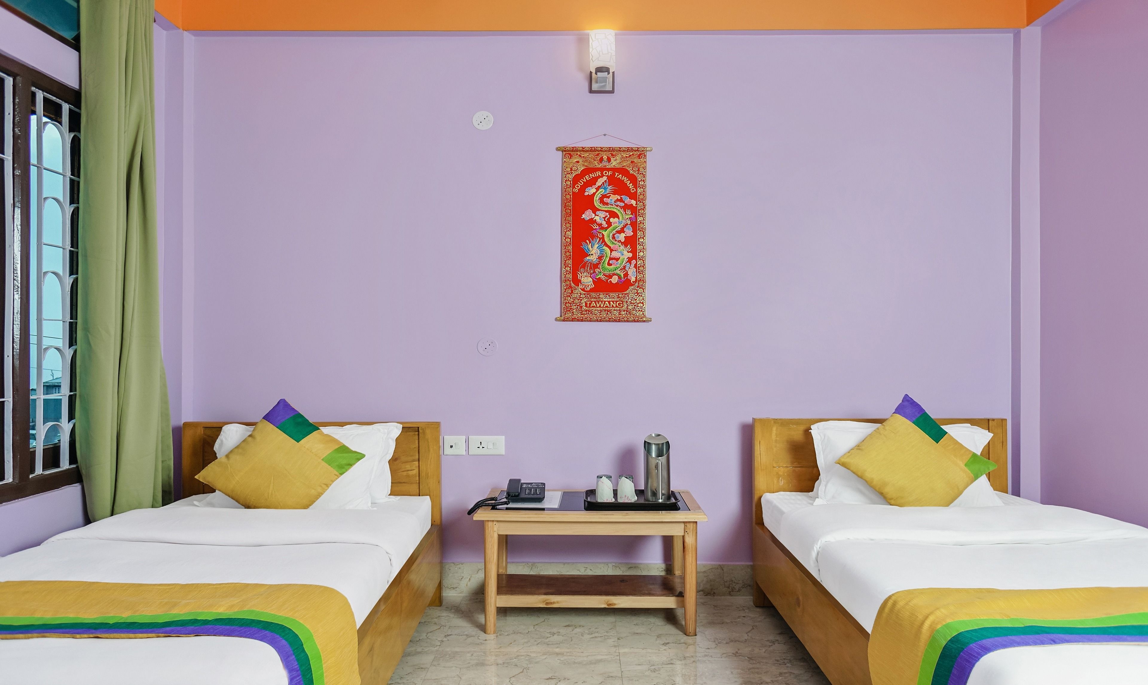 Bao gồm bữa sáng mang đi hàng ngày 