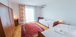 House | Soundproofing, free WiFi, bed sheets - House Agava (Mostar)