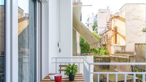 Unclassified image, 2 of 15, button - Hype & Stylish Apt In Athens 3' From Metro (Athens)