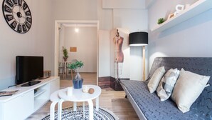 Unclassified image, 4 of 15, button - Hype & Stylish Apt In Athens 3' From Metro (Athens)