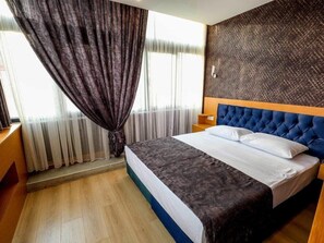 1 bedroom, Egyptian cotton sheets, premium bedding, minibar - Grand Elmira Suites (Istanbul)