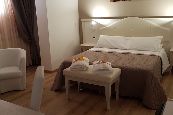 Egyptian cotton sheets, premium bedding, memory-foam beds, minibar