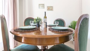 아파트, 침실 2개 | 객실 내 식사 공간