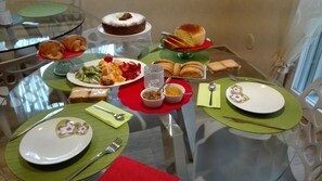Frokostbuffé er inkludert hver dag