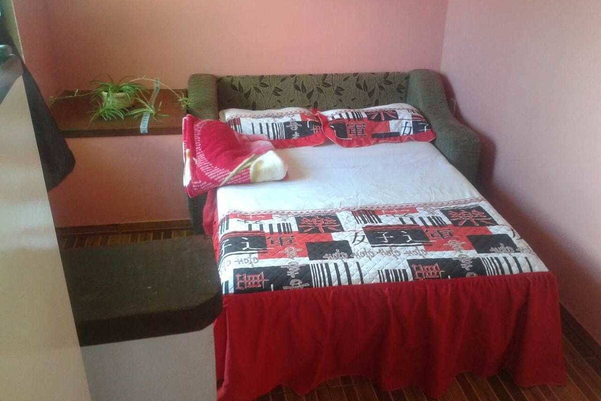 Casa básica, vista para o pátio | Camas extras/dobráveis (sobretaxa), Wi-Fi de cortesia, roupa de cama