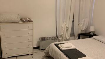 Exclusive-Apartment | Daunenbettdecken, Verdunkelungsvorhänge, kostenloses WLAN, Bettwäsche