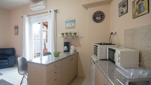 Apartment | Private kitchenette - Hidden gem studio balcony Acropolis view (Athens)