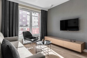 Deluxe Apartment, 1 Bedroom (with parking - 17)