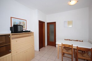 Apartment, 2 Bedrooms, Ground Floor | Living area | Flat-screen TV - Villa Marta (Lignano Sabbiadoro)