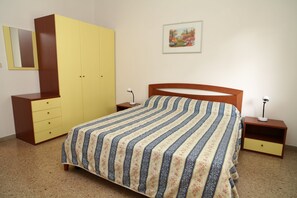 Appartement (D-7) | Coffres-forts dans les chambres, décoration personnalisée